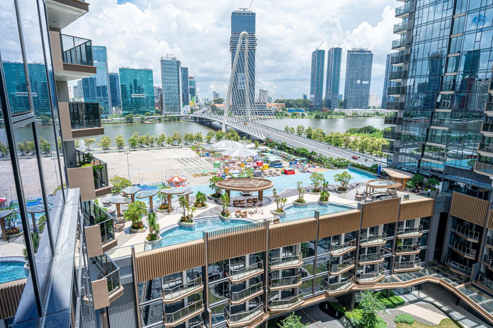 The Metropole Opera Residence By Kaystay Ho Chi Minh City Exterior photo